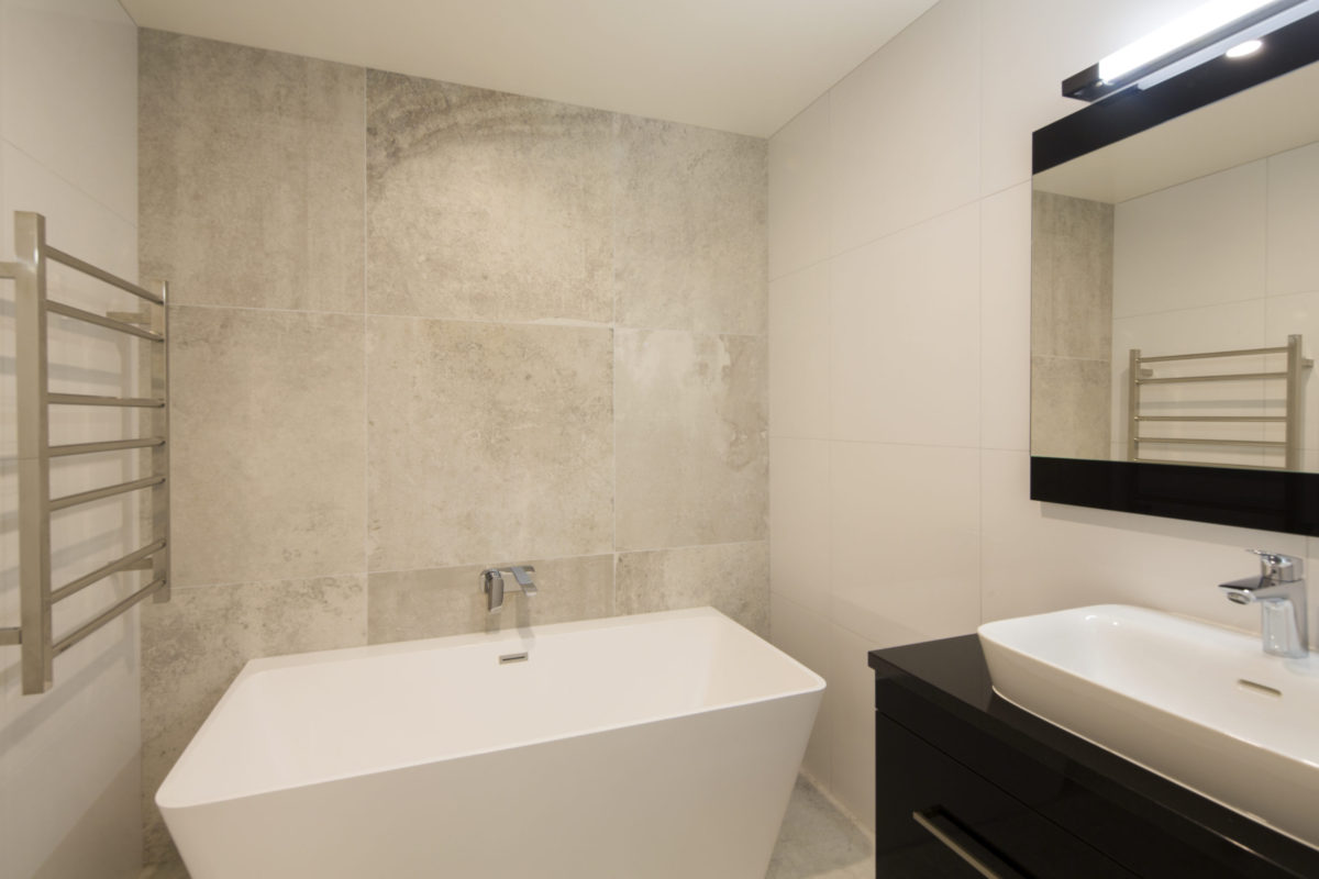 Modern Bathroom - Queenstown Hill House Build